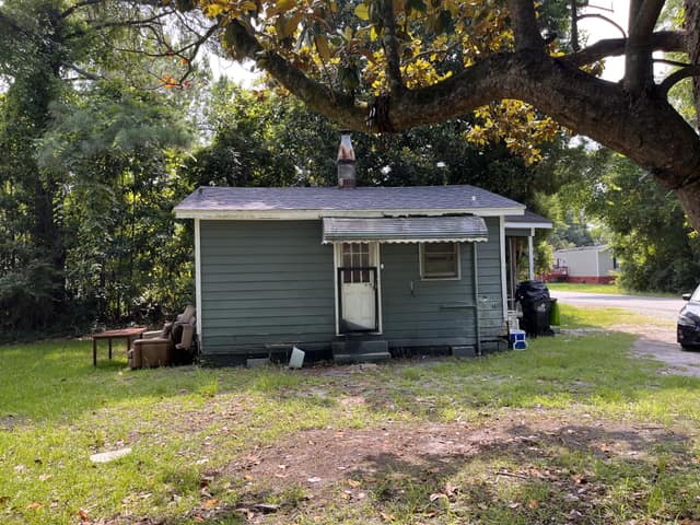 2000 Aycock Ave photo 3