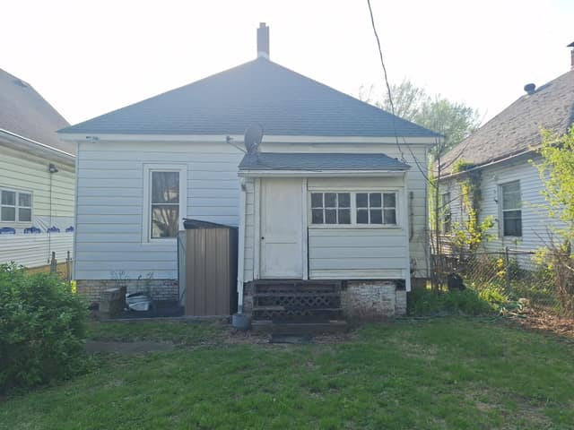 417 N Anderson St photo 2