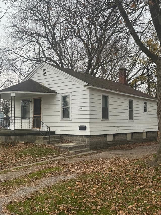 2236 King St photo 1