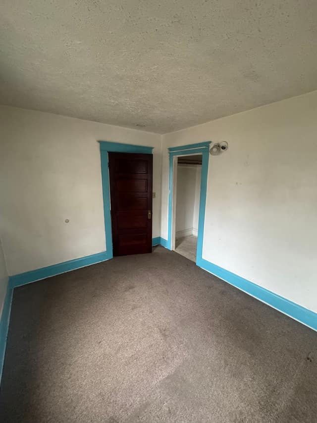 2236 King St photo 9