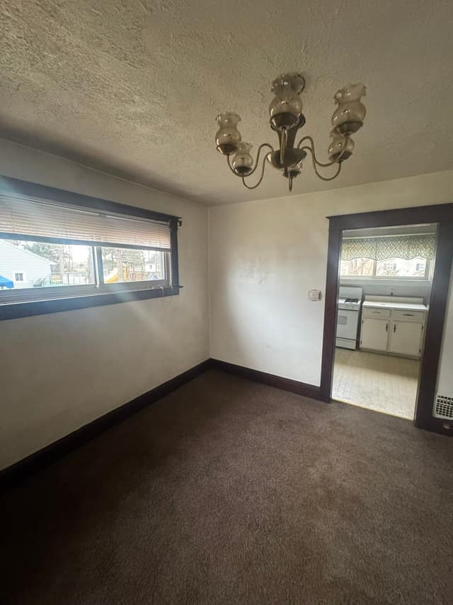 2236 King St photo 10