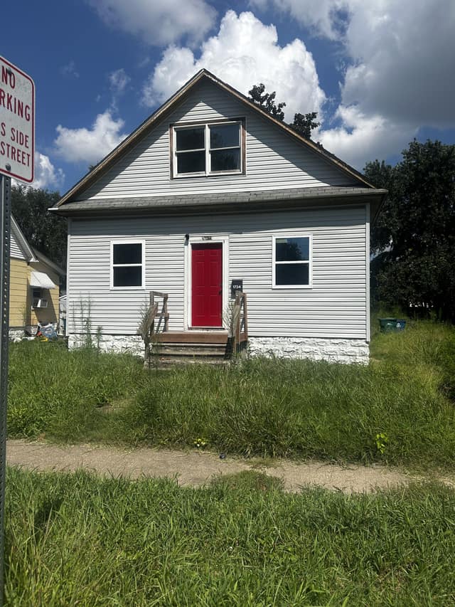 1734 Spruce St photo 1