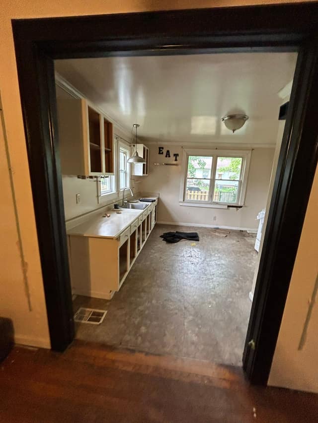 2425 Wheaton Ave photo 41