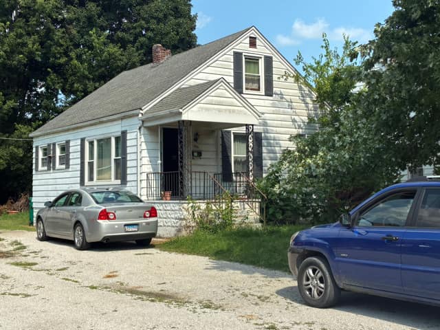 505 Chaudet Ave photo 23