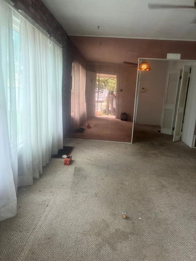 505 Chaudet Ave photo 2