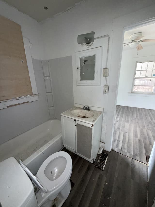 830 East Rodgers Ave photo 14