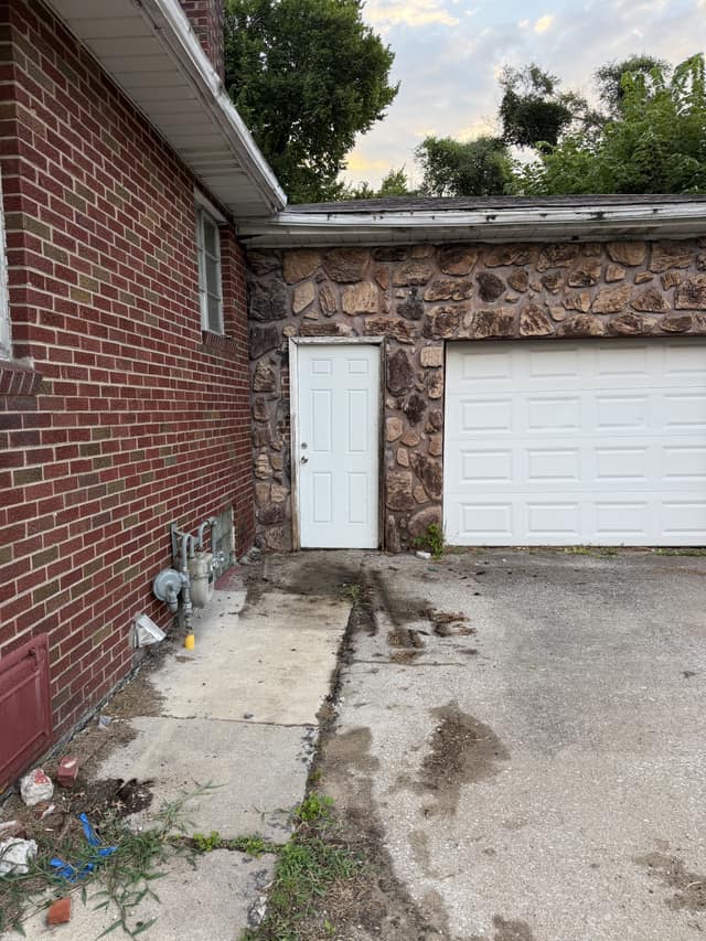 225 N 63rd St photo 37