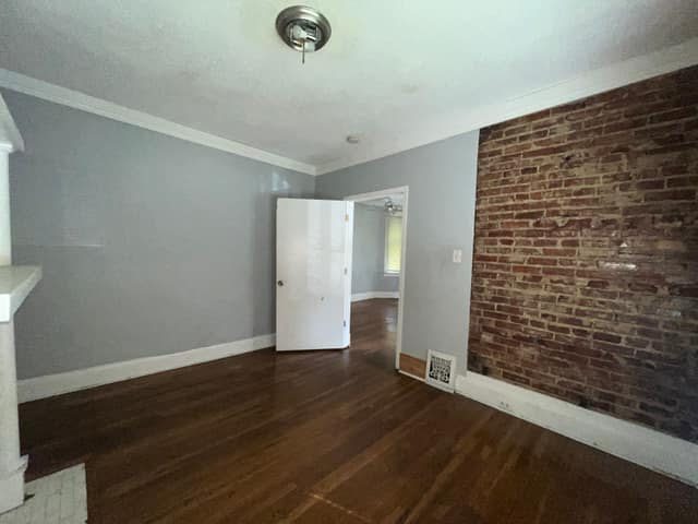 2810 Norwood Ave photo 9