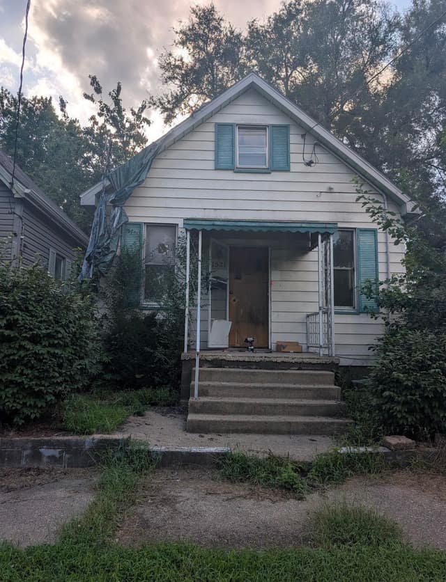 1521 S Westmoreland photo 1