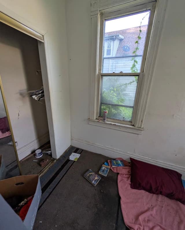1521 S Westmoreland photo 4