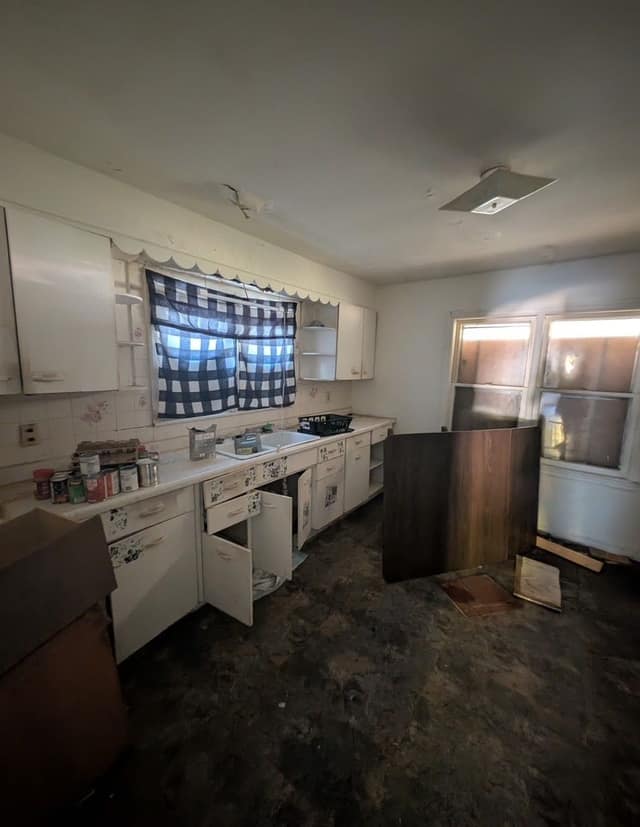 1521 S Westmoreland photo 13