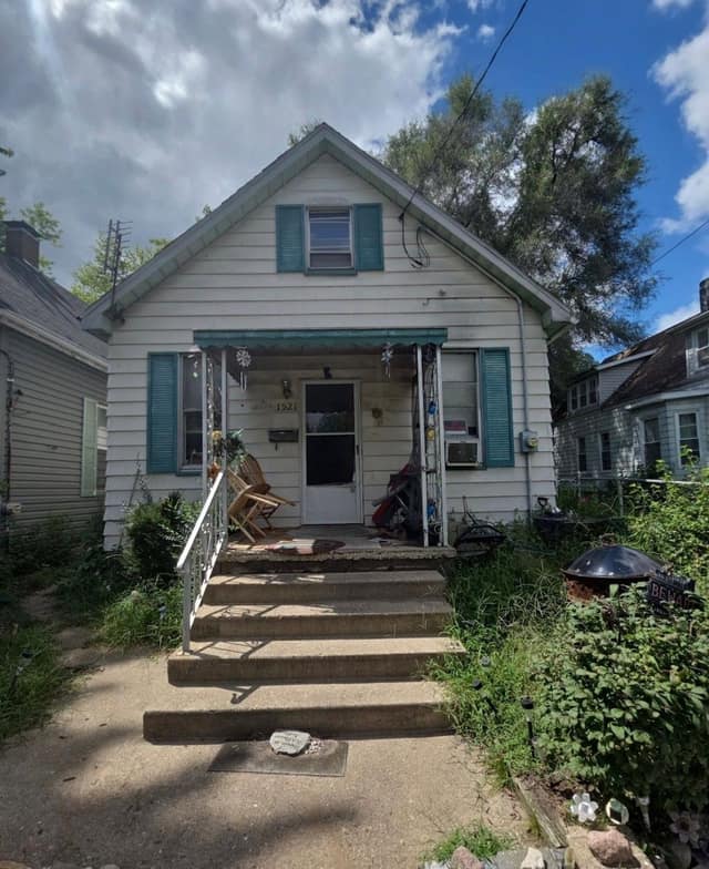 1521 S Westmoreland photo 18