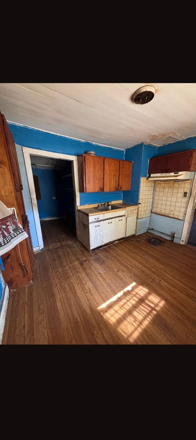 505 Sicily Street photo 2