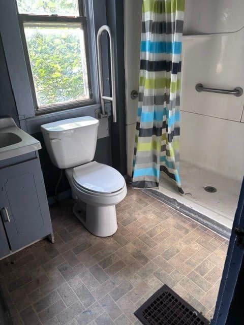 514 N Walnut St photo 10