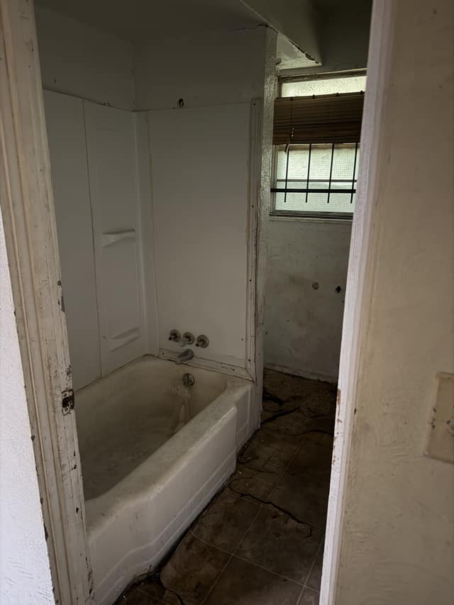 5050 Hallows Avenue photo 18