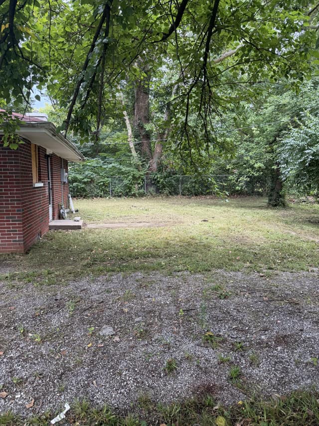 5050 Hallows Avenue photo 26