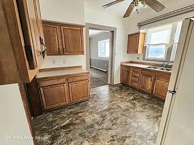 505 Yale St photo 24