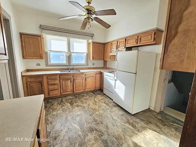 505 Yale St photo 25