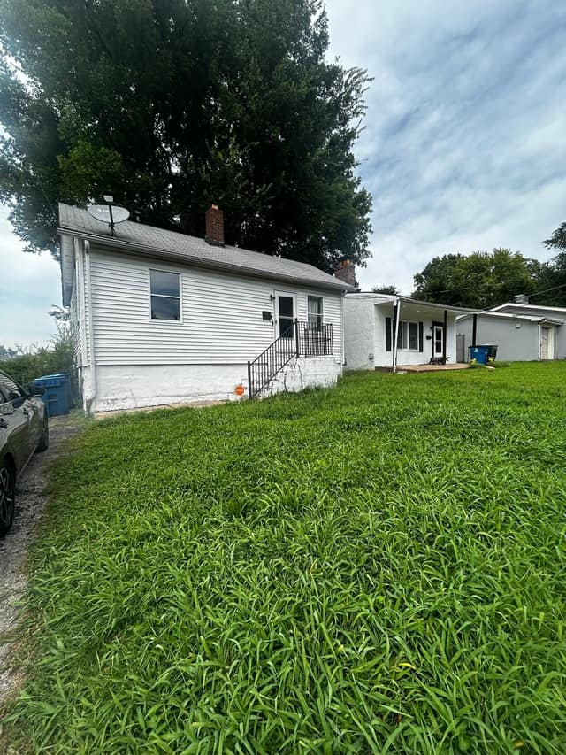 127 Elkan Ave photo 1