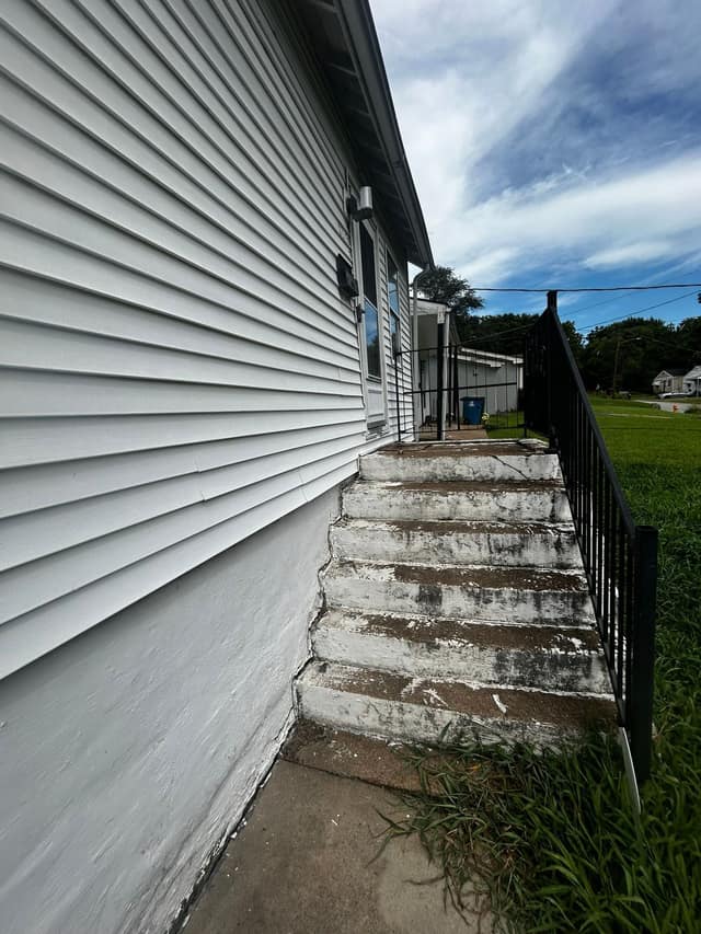 127 Elkan Ave photo 2