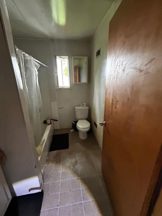 127 Elkan Ave photo 20