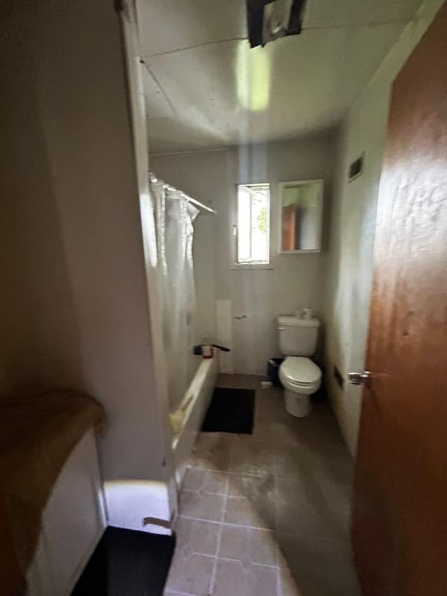 127 Elkan Ave photo 21