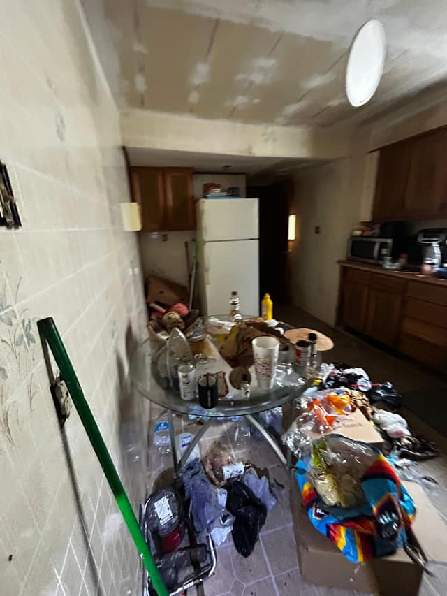 127 Elkan Ave photo 25