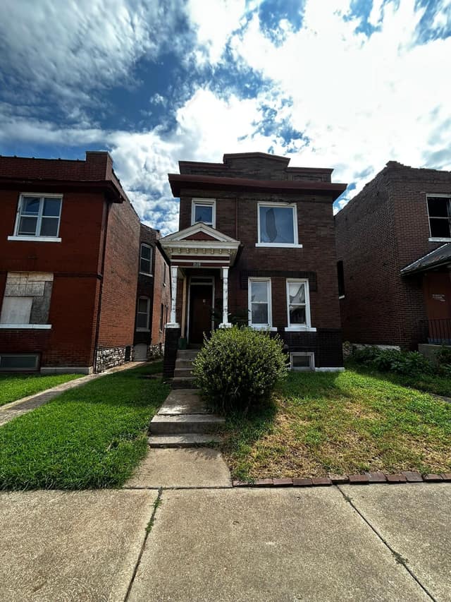 3520 Paris Ave photo 1
