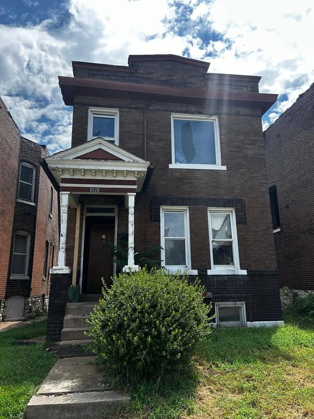 3520 Paris Ave photo 2