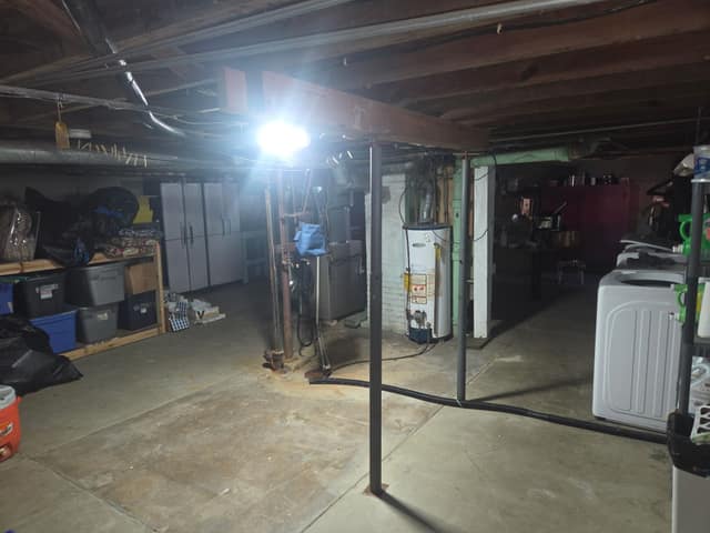 1818 N Maple Ave photo 23