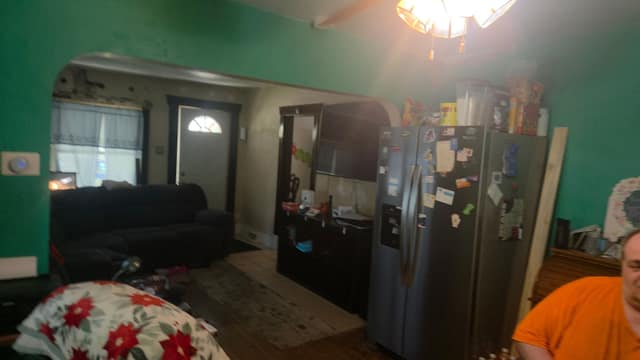 1818 N Maple Ave photo 5