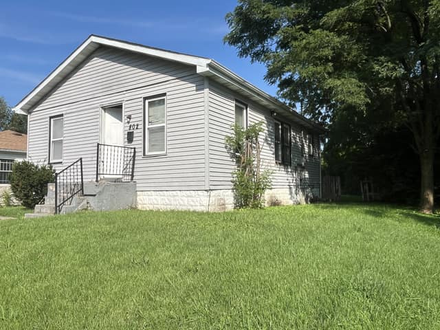 802 N 71st St photo 23