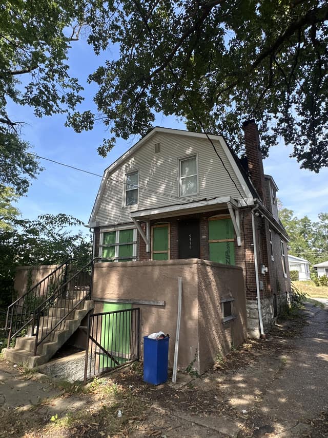 5930 Shulte Avenue photo 1