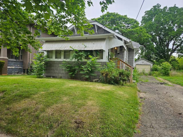 605 E Stewart Ave photo 1