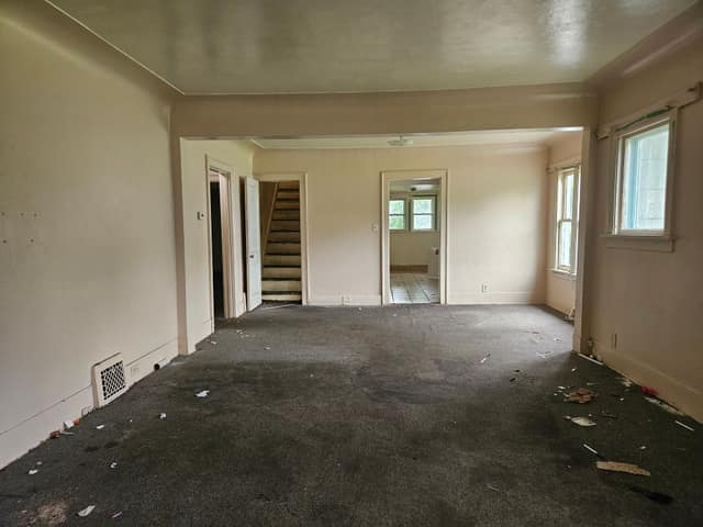605 E Stewart Ave photo 8