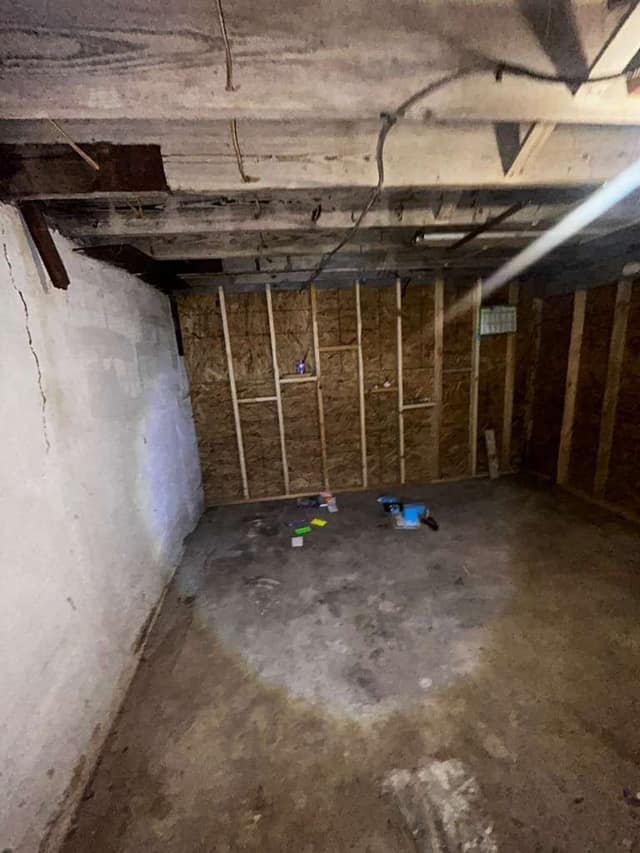 1027 Garth Ave photo 5