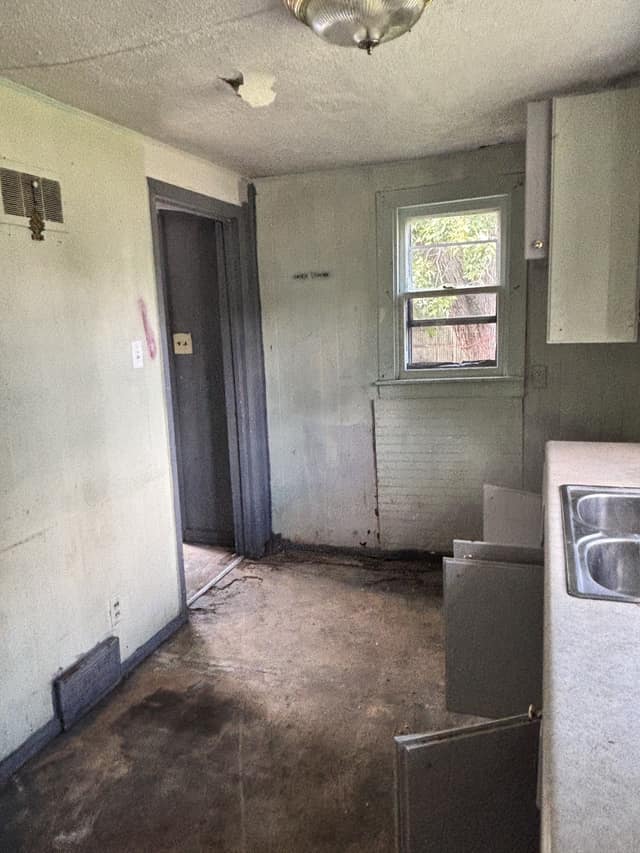 1527 N Oakland Ave photo 12