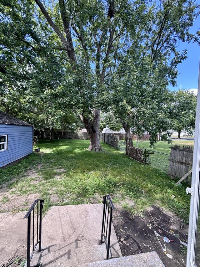 1527 N Oakland Ave photo 15