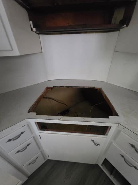 712 W Waggoner St photo 4