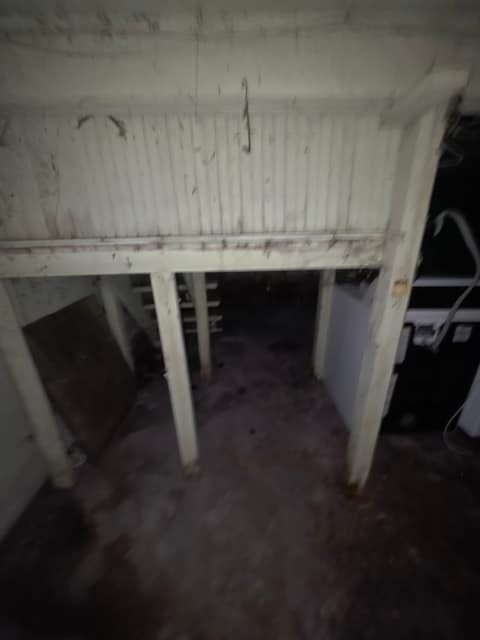 712 W Waggoner St photo 38