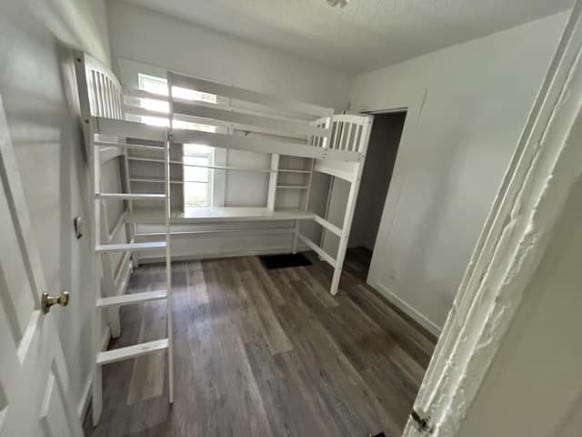 909 S Maffit St photo 4