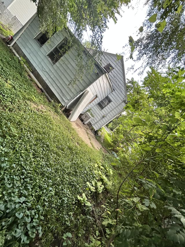 909 S Maffit St photo 22