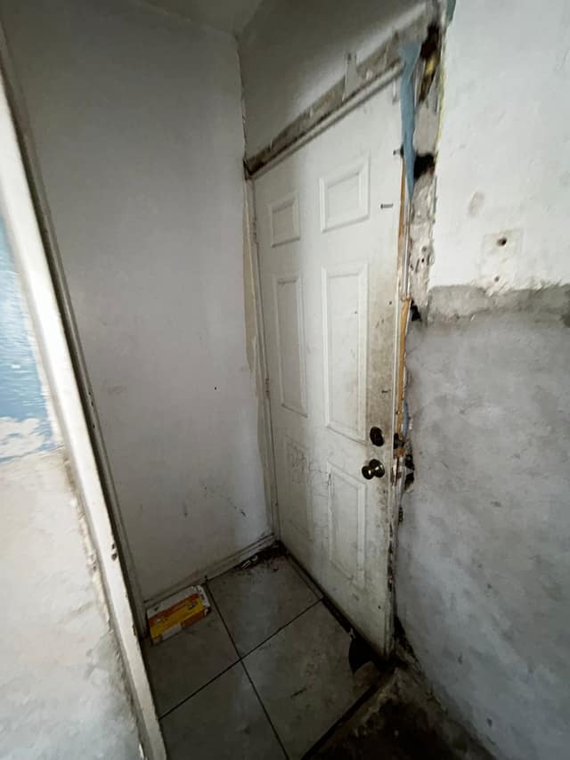 819 Elias Ave photo 26