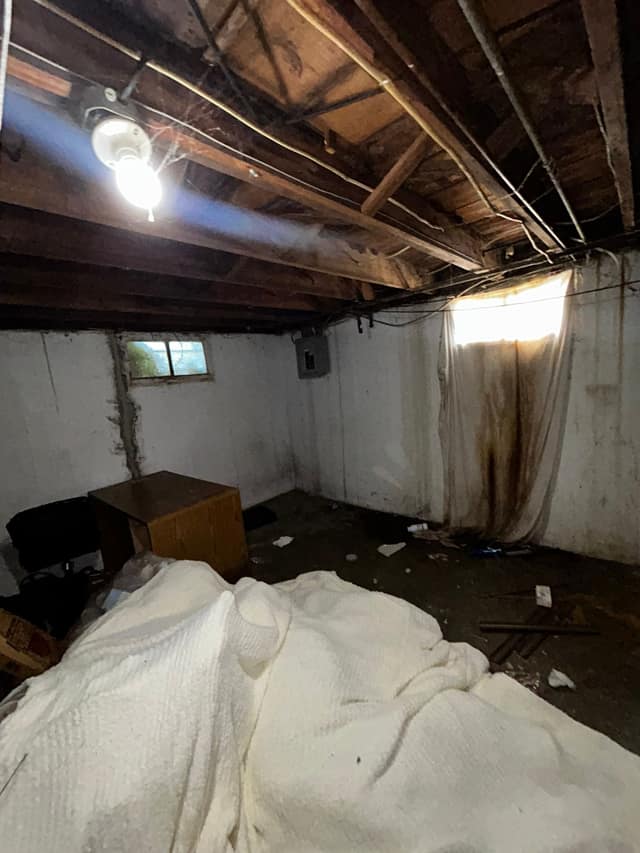 819 Elias Ave photo 29