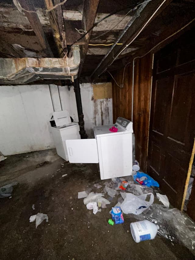 819 Elias Ave photo 31