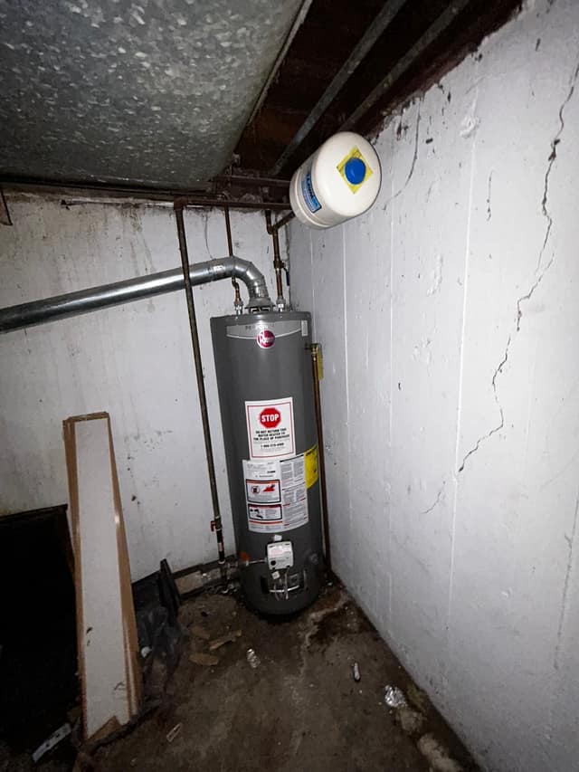 819 Elias Ave photo 33