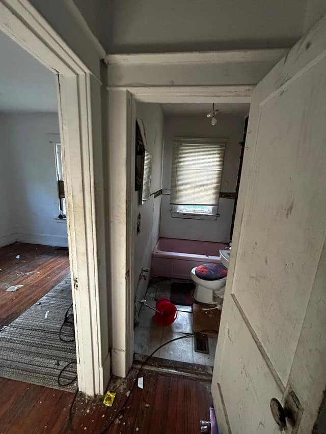 6582 Saint Louis Ave photo 11