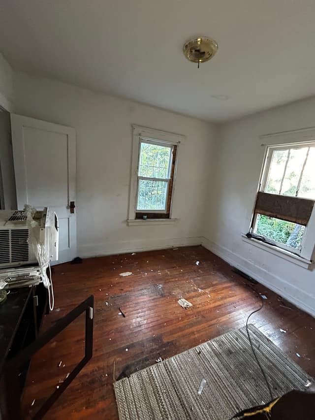 6582 Saint Louis Ave photo 17