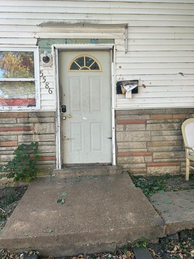 5586 Era Ave photo 1