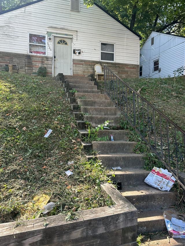 5586 Era Ave photo 2